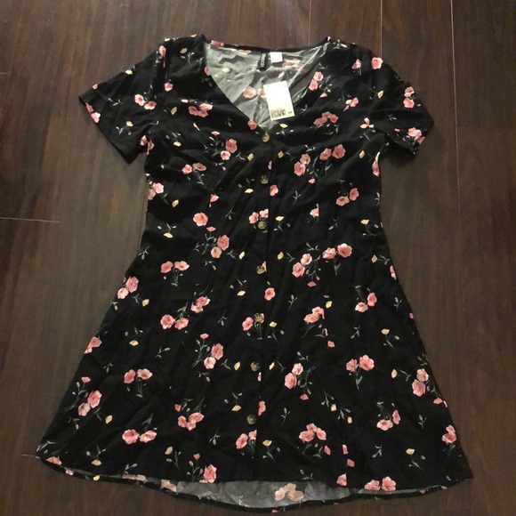 button dress h&m